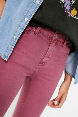 Jeans Talle Medio Estilo Cropped, Fucsia