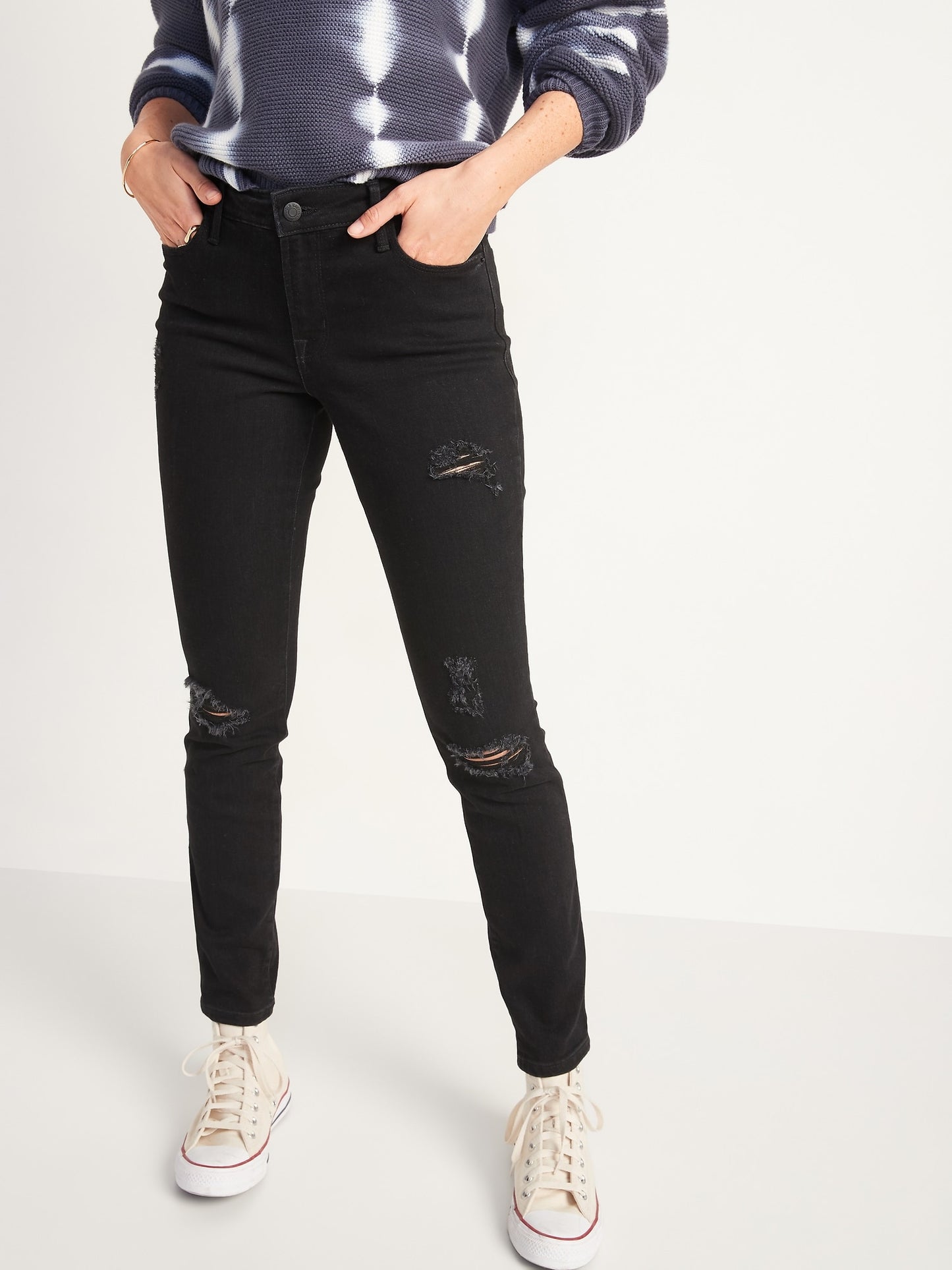 ON Mid-Rise Pop Icon Skinny Black Ripped Jeans For Women - Black Jack
